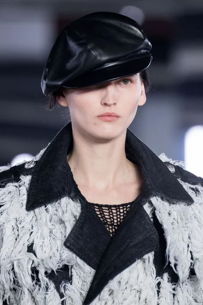 Look 67